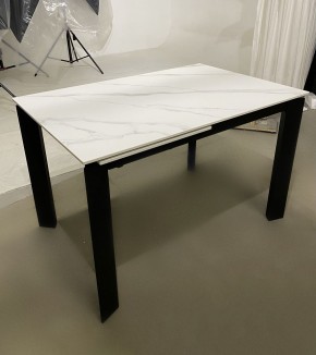 Стол CORNER 120 MATT WHITE MARBLE SOLID CERAMIC / BLACK, ®DISAUR в Тобольске - tobolsk.ok-mebel.com | фото 2