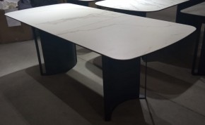 Стол RASMUS 160 TL-45 Белый мрамор, испанская керамика / черный каркас, ®DISAUR в Тобольске - tobolsk.ok-mebel.com | фото 2